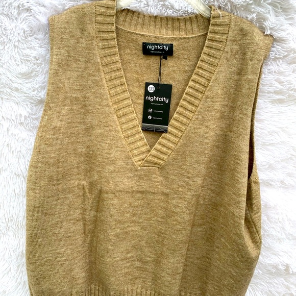 Nightcity Sleeveless Sweater Vest Size XXS Khaki NWT - Picture 1 of 3